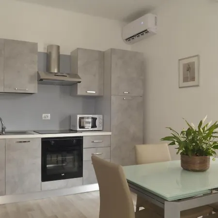 Cristina Centralissimo Citra , 008055-lt-1538 Apartment